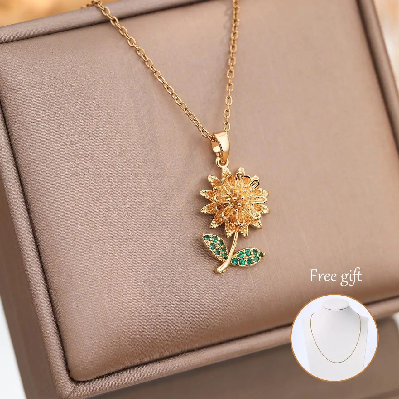 US Local Stock Creativity Rotating Pendant Four Leaf Clover Flower Zircon Necklace Women Fashion Unique Sparkling Light Luxury